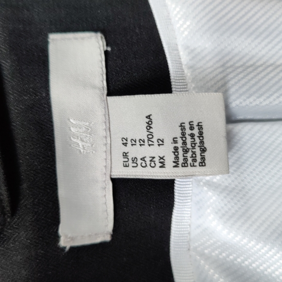 H&M fitted short blazer - Picture 3 of 4